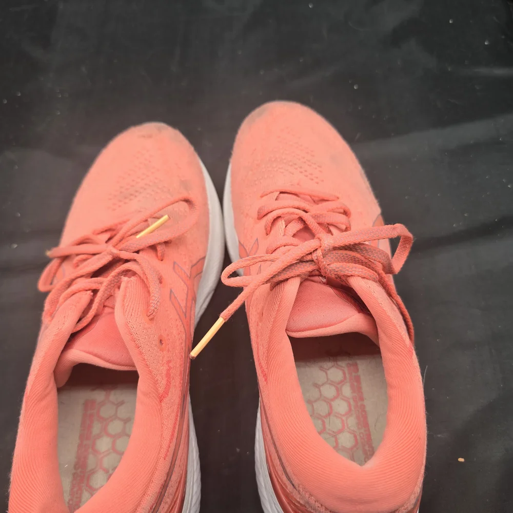 Asics dynamic coral